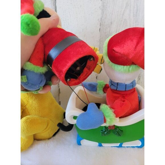 Gemmy Disney Pluto Mickey Mouse Donald AS IS 2004 plush animated Xmas figure - Picture 9 of 13